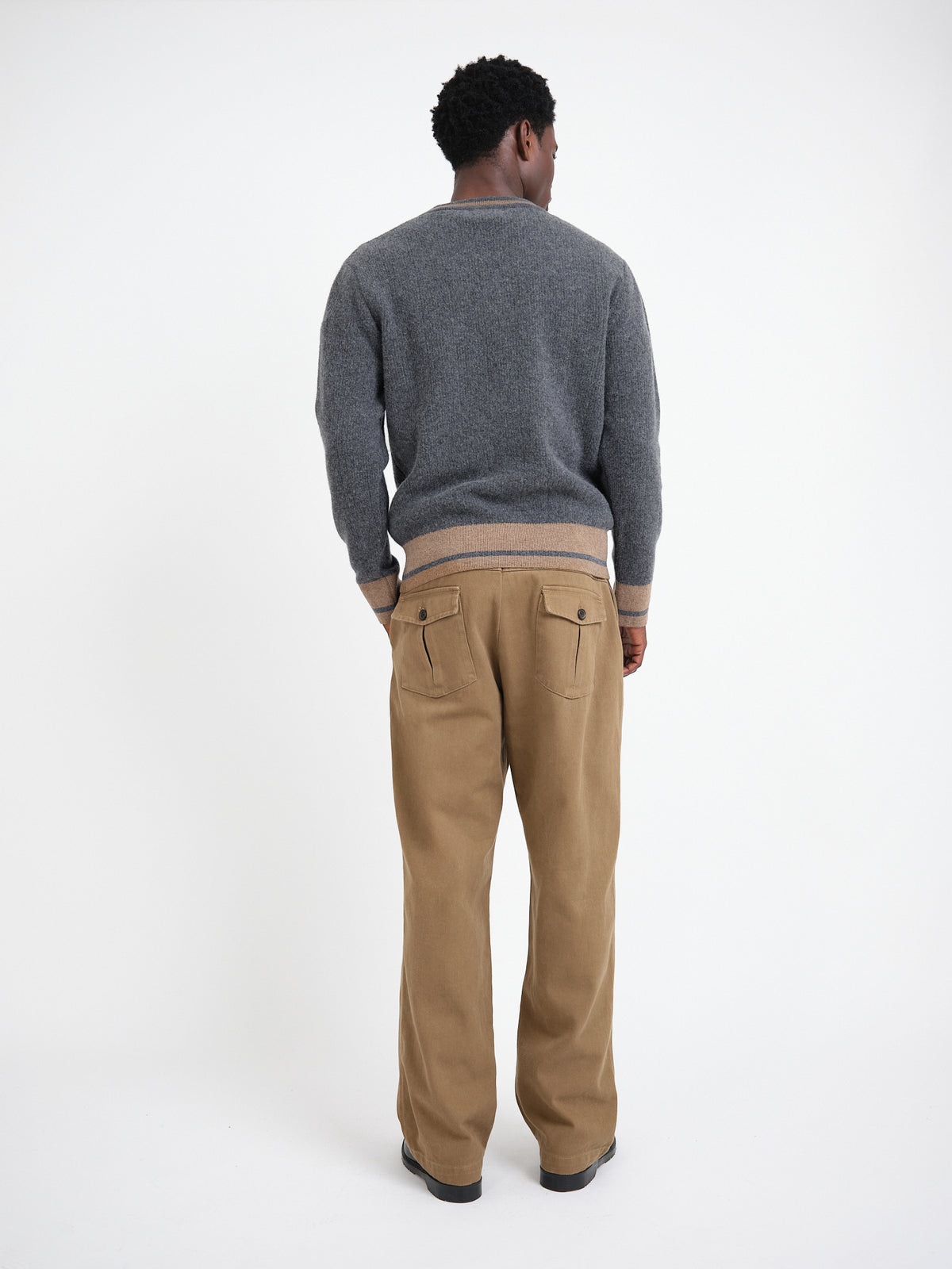 Hawes V Neck Jumper Colvin Charcoal